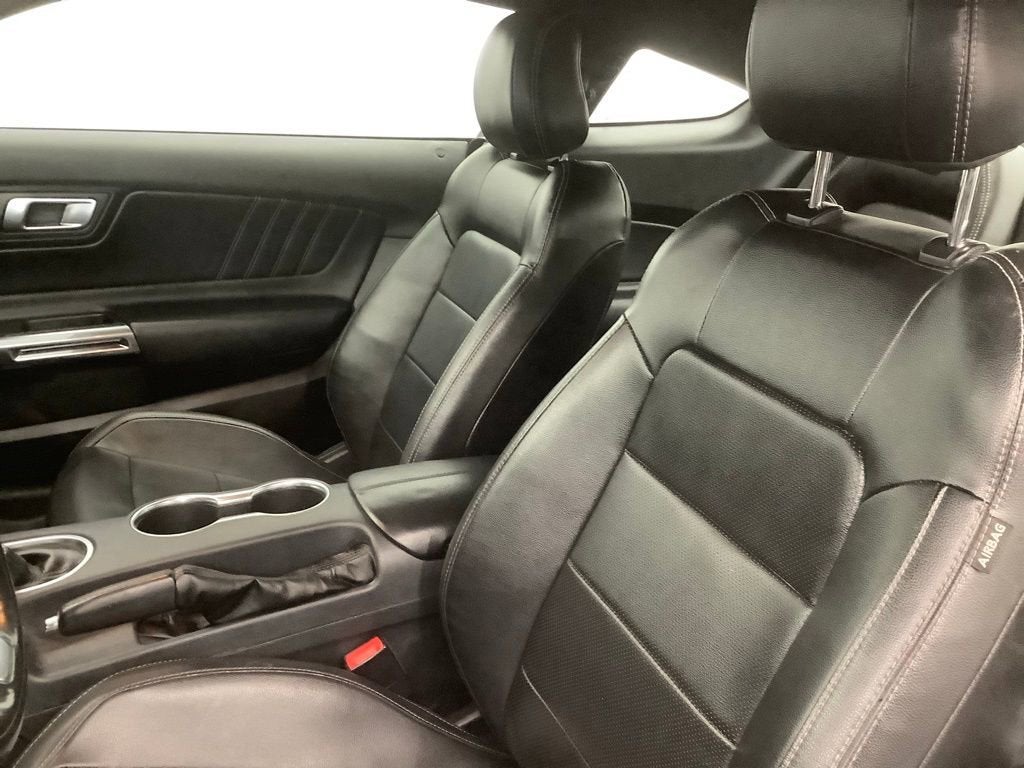 2021 Ford Mustang EcoBoost