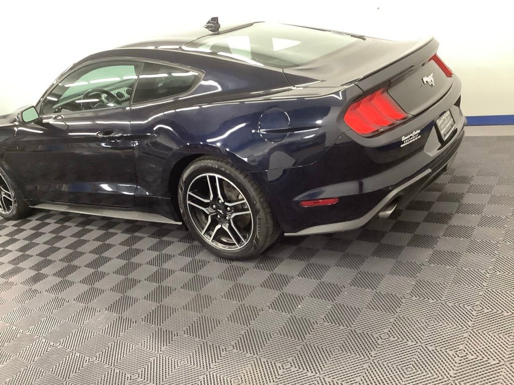 2021 Ford Mustang EcoBoost