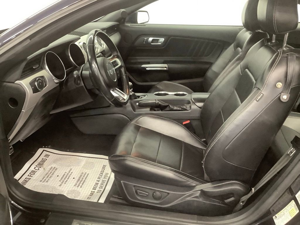 2021 Ford Mustang EcoBoost