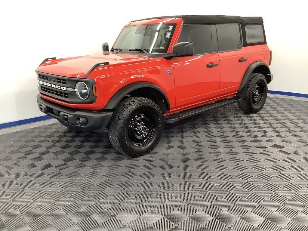 2023 Ford Bronco Base