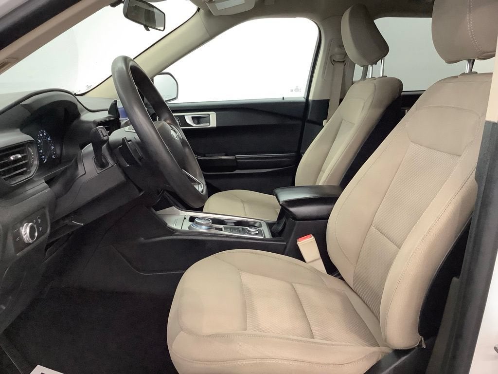 2020 Ford Explorer Base
