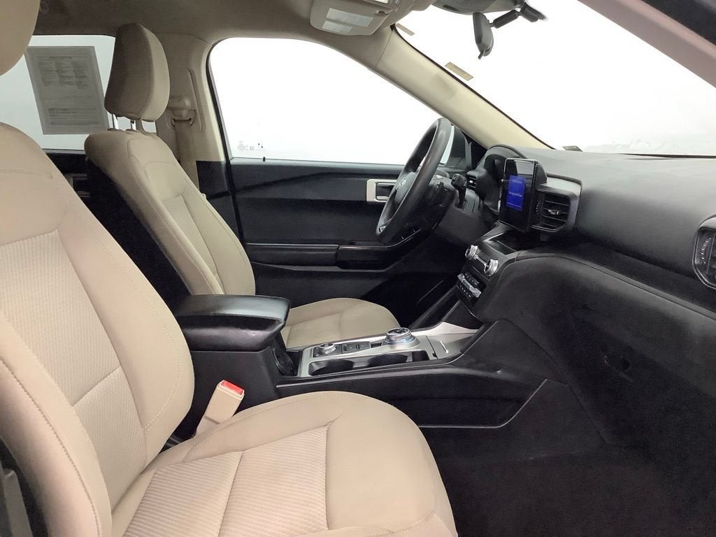 2020 Ford Explorer Base