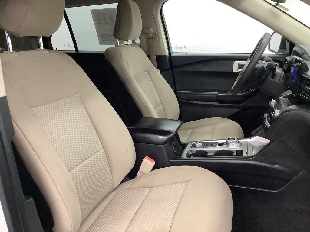 2020 Ford Explorer Base