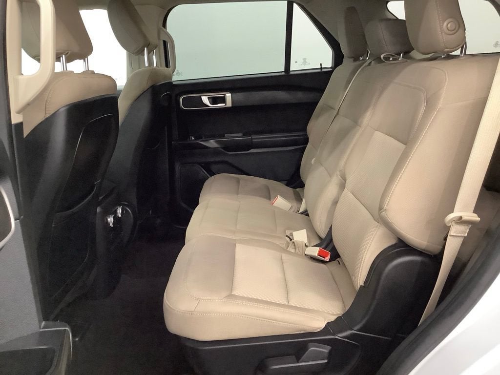 2020 Ford Explorer Base