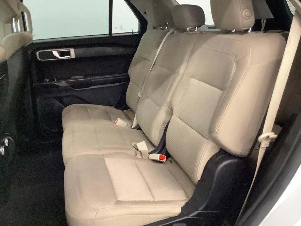 2020 Ford Explorer Base