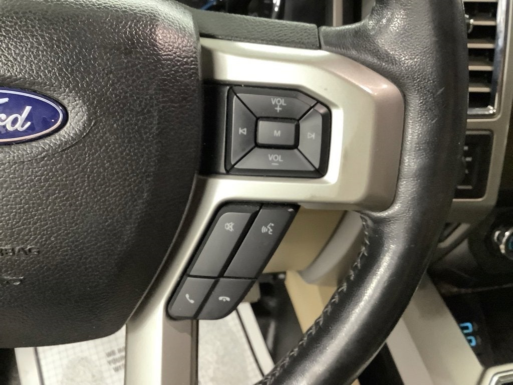 2017 Ford Super Duty F-250 SRW Lariat