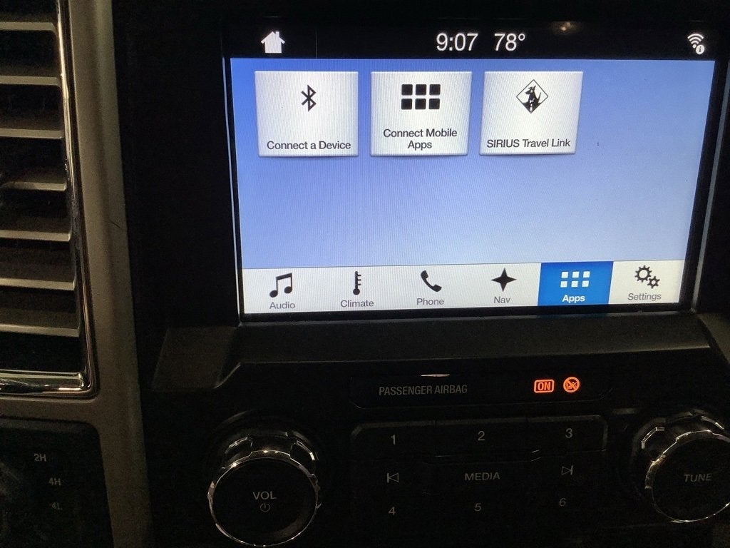 2017 Ford Super Duty F-250 SRW Lariat