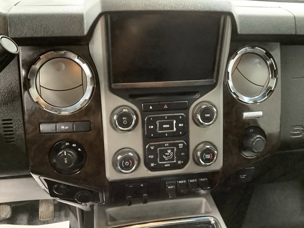 2015 Ford Super Duty F-250 SRW Lariat