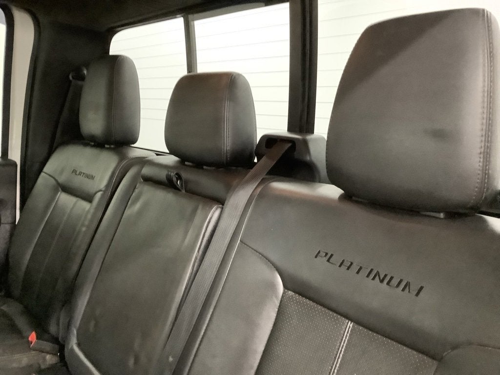 2015 Ford Super Duty F-250 SRW Lariat