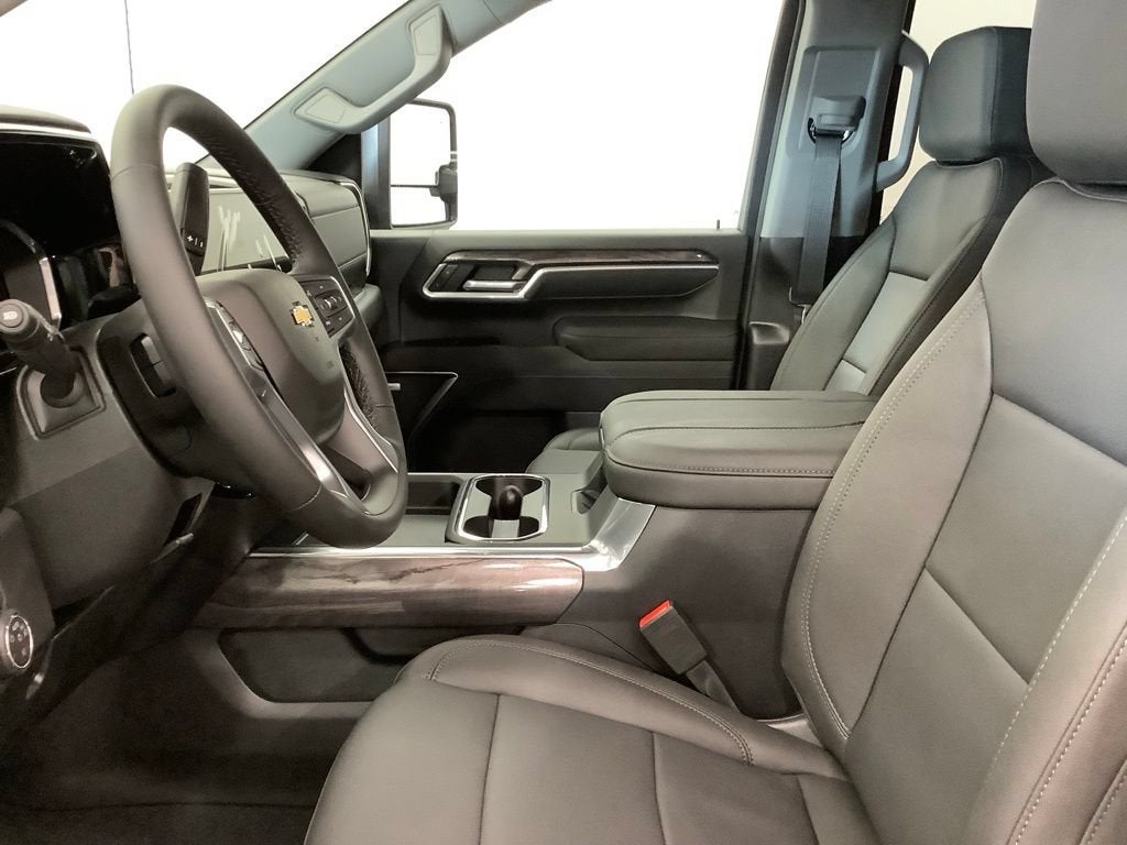 2026 Chevrolet Silverado 3500 HD LTZ DRW