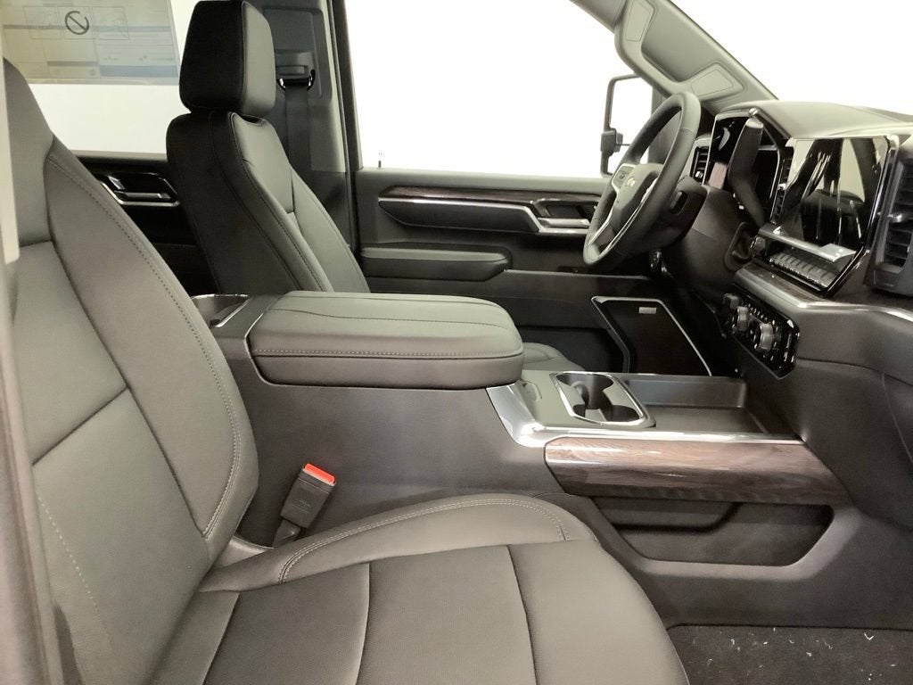 2026 Chevrolet Silverado 3500 HD LTZ DRW
