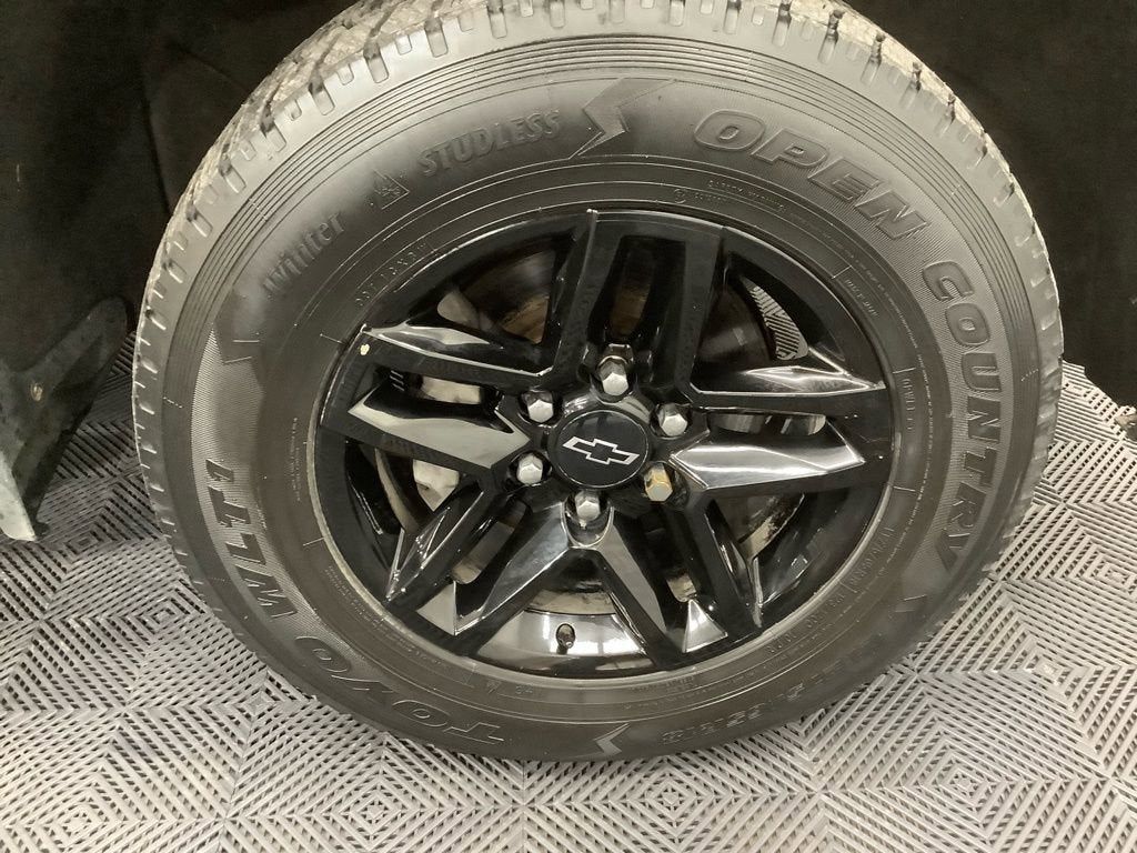 Used 2022 Chevrolet Silverado 1500 Limited Custom Trail Boss with VIN 1GCPYCEK4NZ107901 for sale in Kansas City