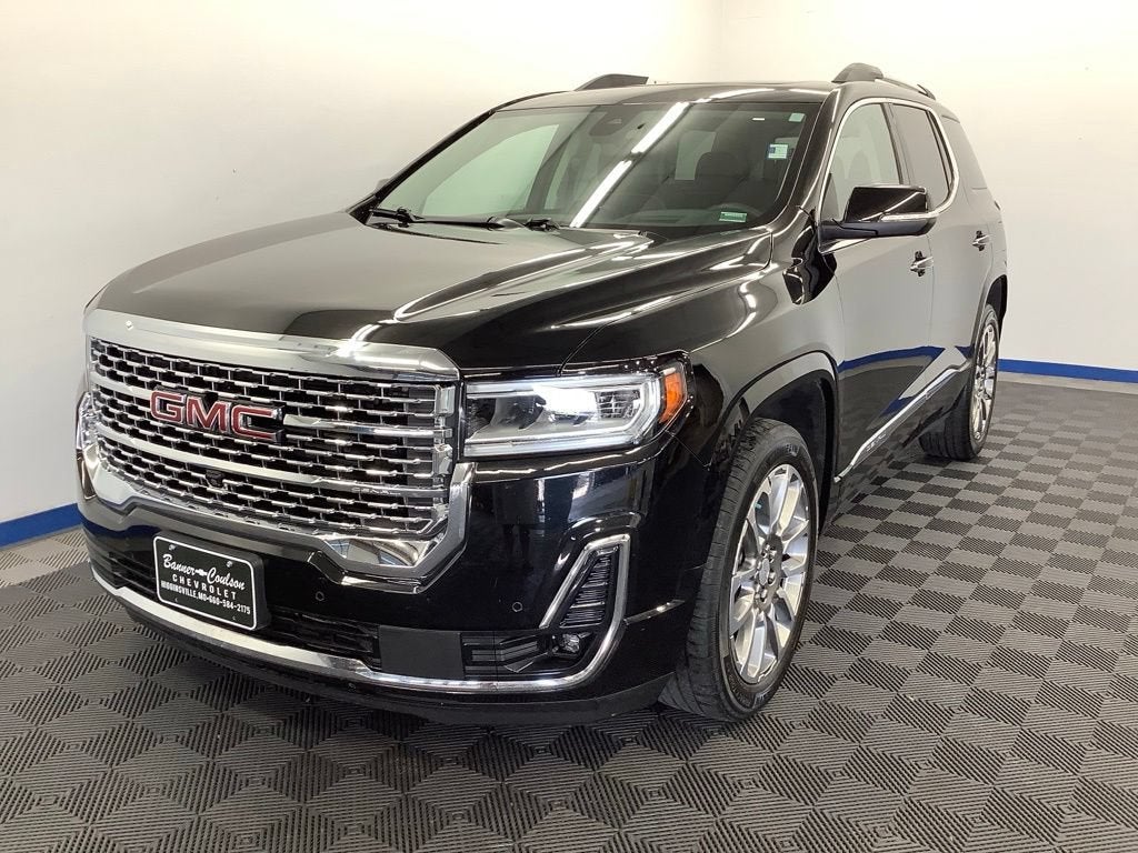 2023 GMC Acadia Denali