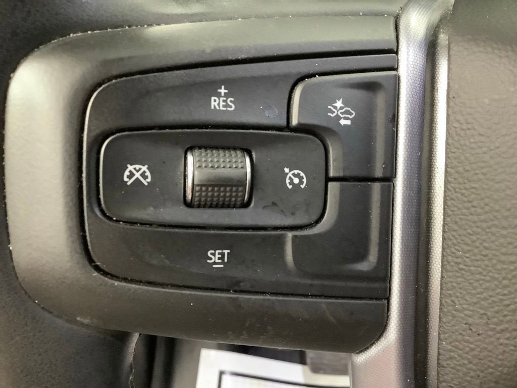 2023 GMC Yukon SLE