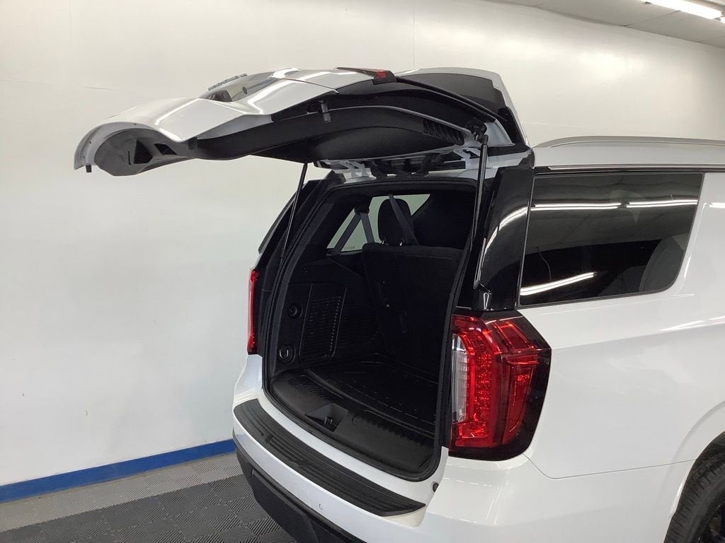 2023 GMC Yukon SLE