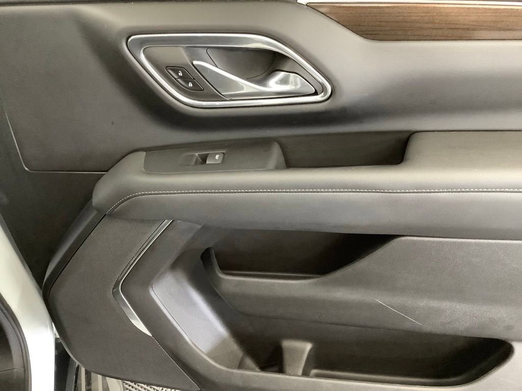 2023 GMC Yukon SLE