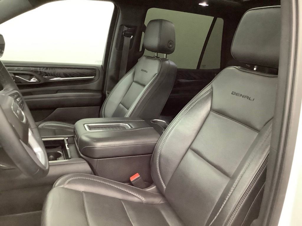 2021 GMC Yukon Denali - Photo 15