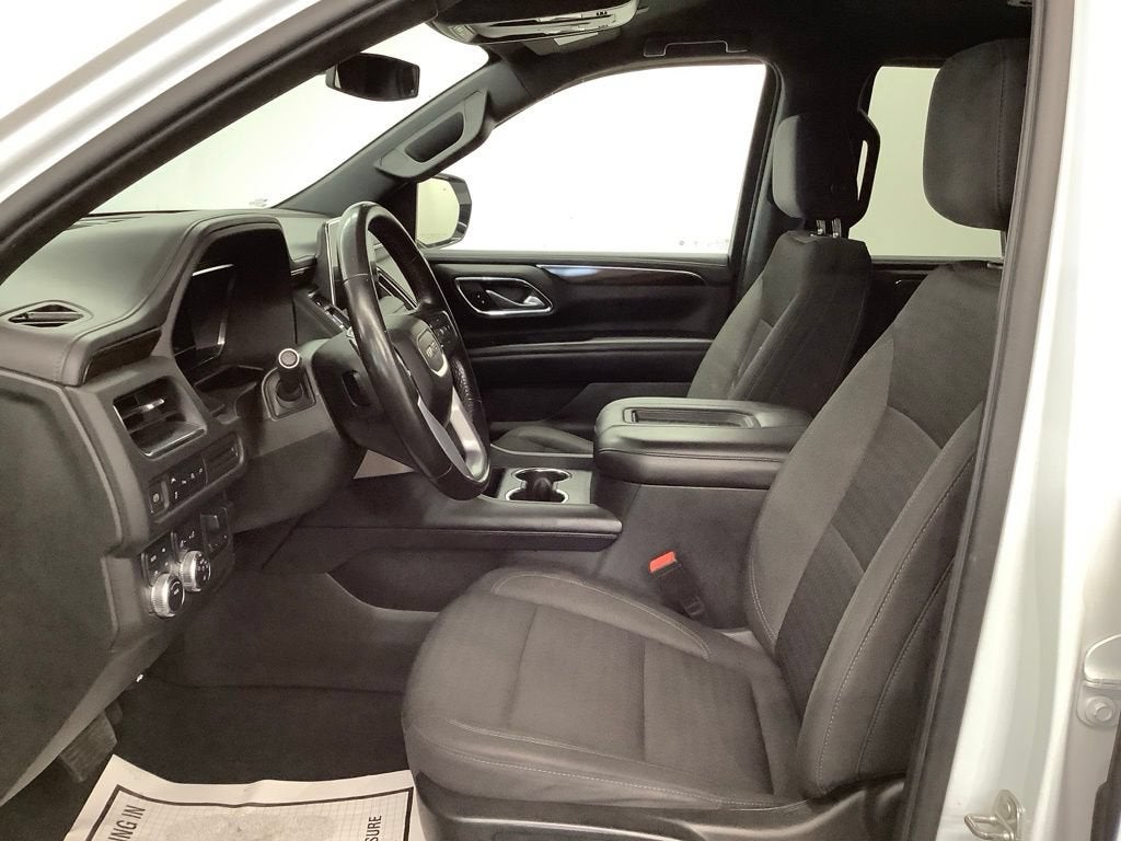 2022 GMC Yukon XL SLE