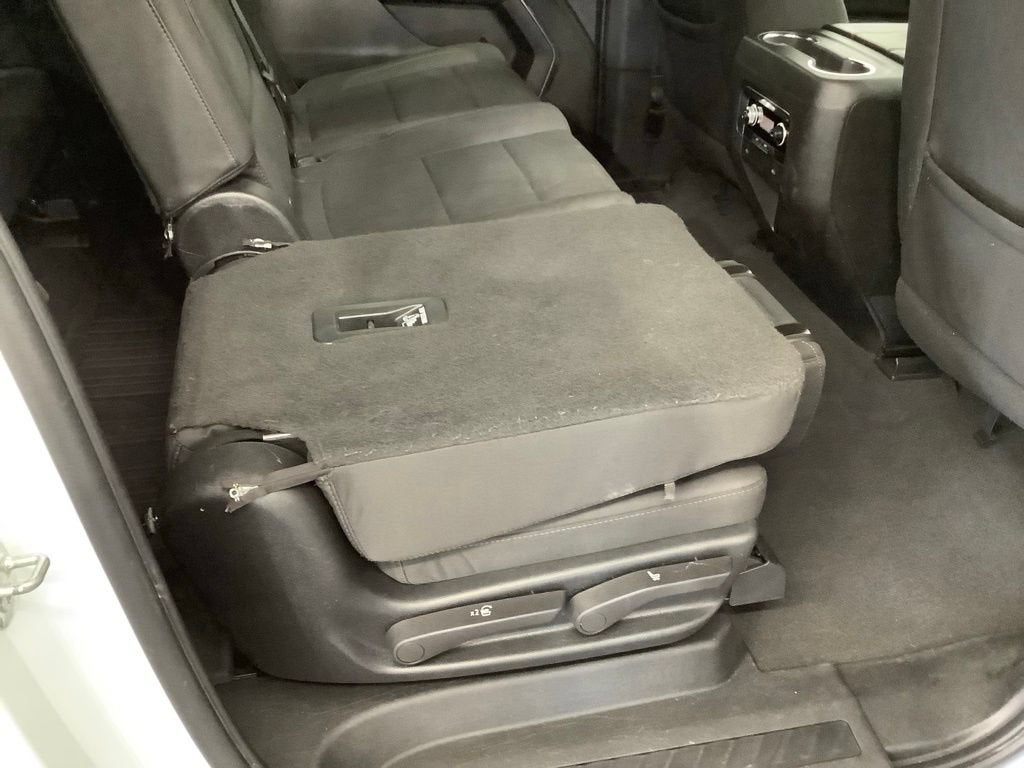 2022 GMC Yukon XL SLE