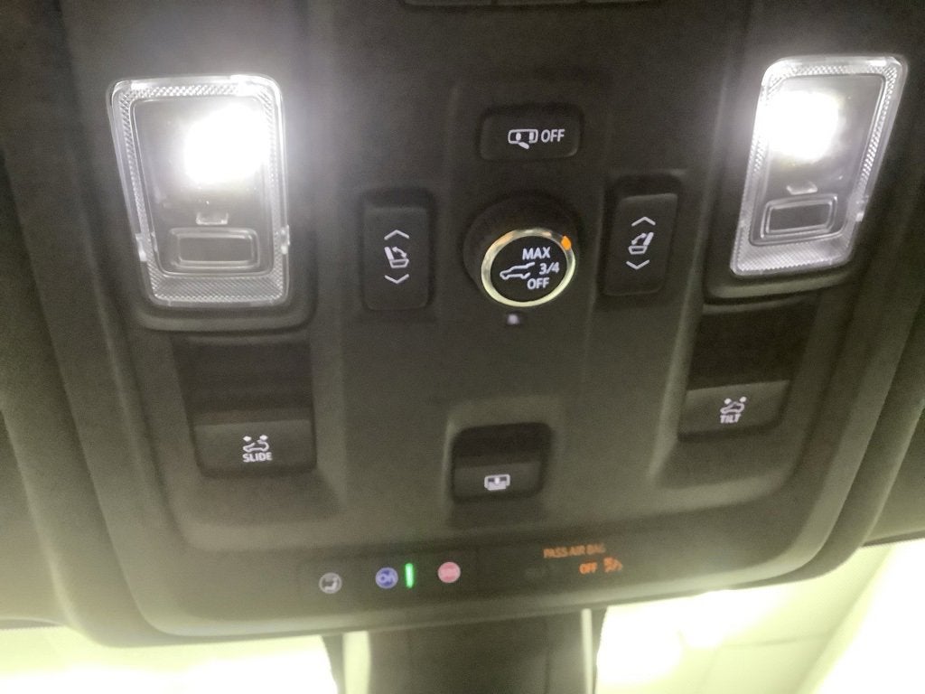 2022 GMC Yukon XL SLT