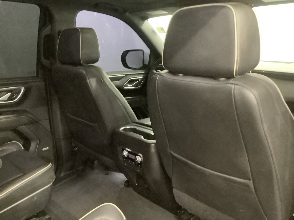 2022 GMC Yukon XL SLT