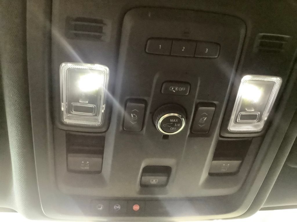 2021 GMC Yukon XL AT4