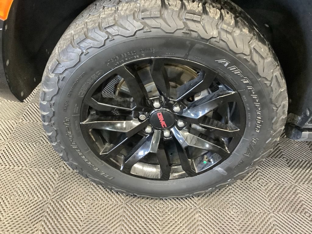 2021 GMC Yukon XL AT4