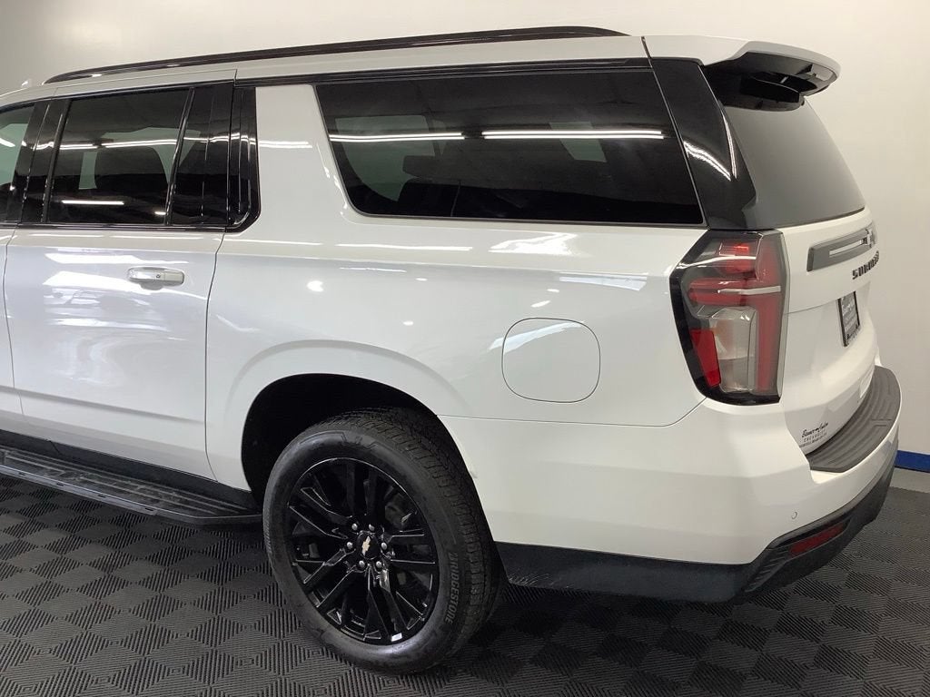 2023 Chevrolet Suburban RST