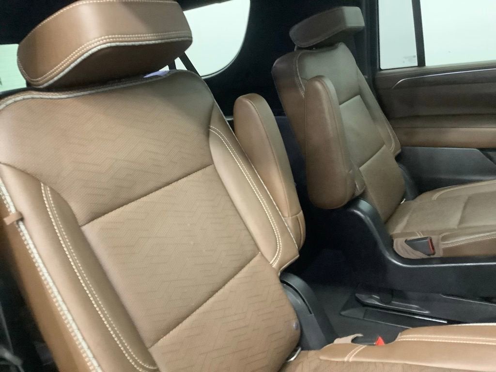 2021 Chevrolet Suburban High Country