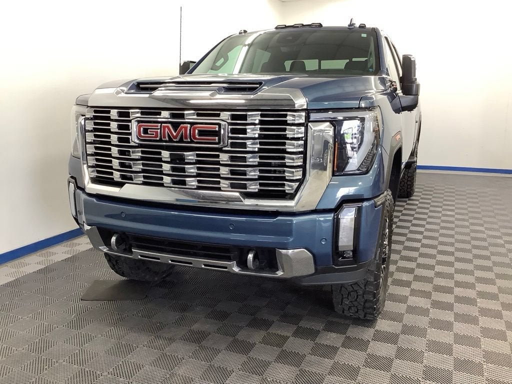 Used 2024 GMC Sierra 2500HD Denali with VIN 1GT49REY1RF331948 for sale in Kansas City