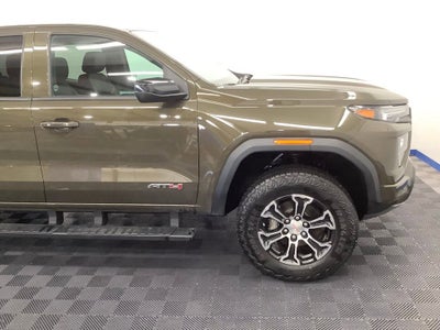 2024 GMC Canyon AT4
