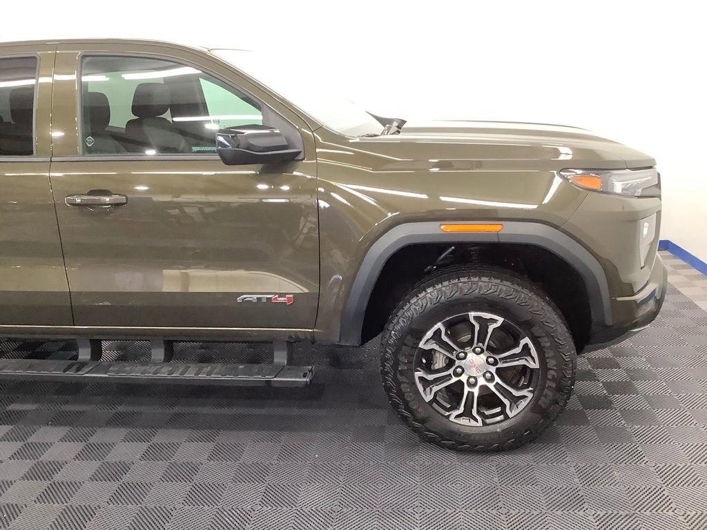 2024 GMC Canyon AT4