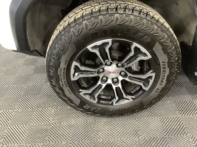 2023 GMC Canyon AT4