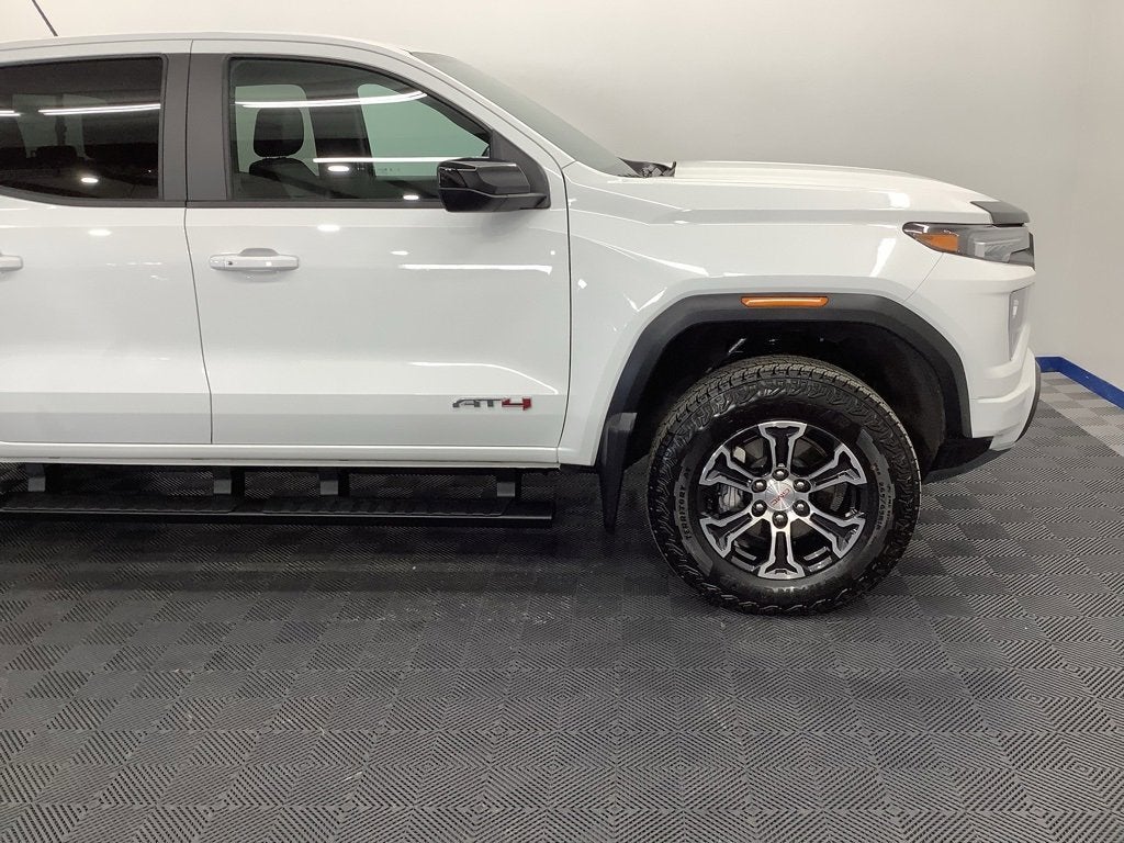 2023 GMC Canyon AT4