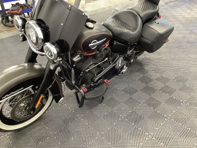 2018 HARLEY-DAV Heritage C Base