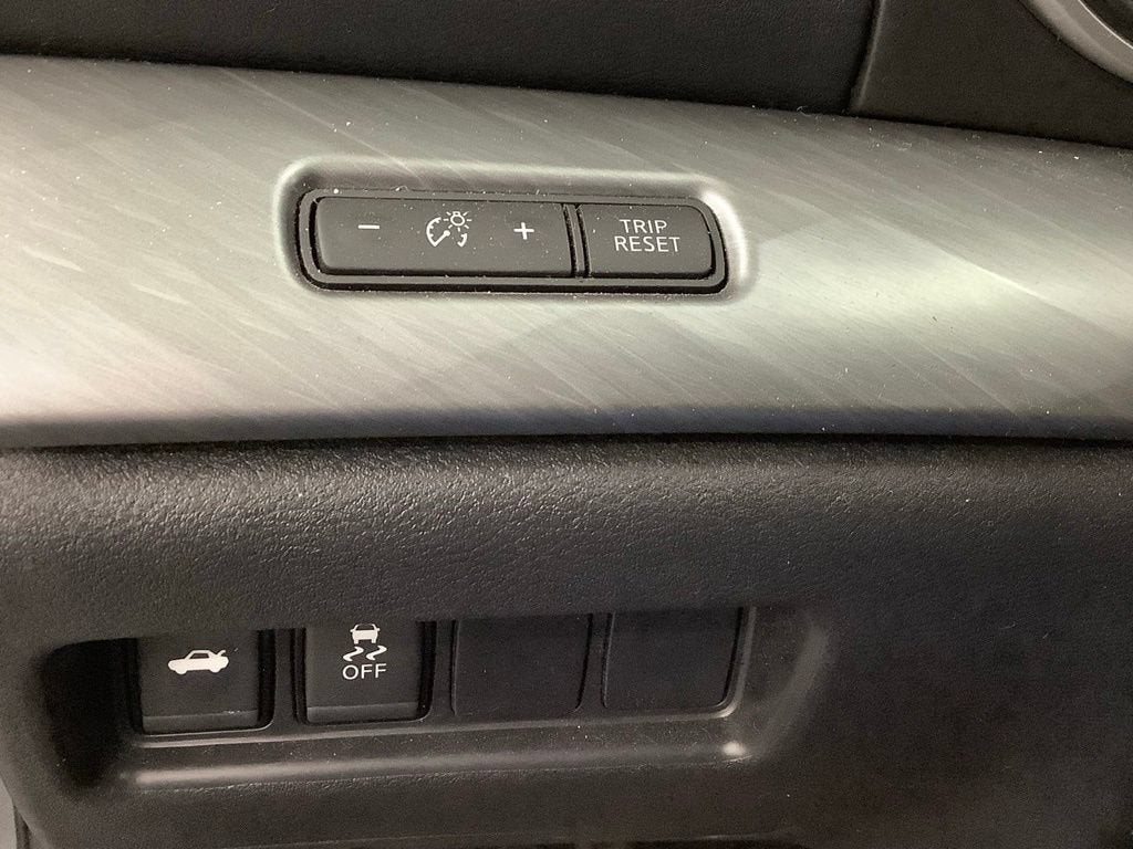 2017 Nissan Maxima SV