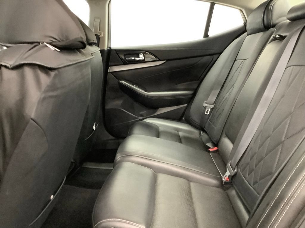 2017 Nissan Maxima SV