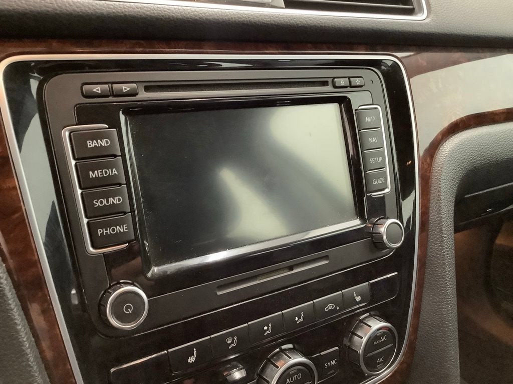 2013 Volkswagen Passat TDI SEL Premium
