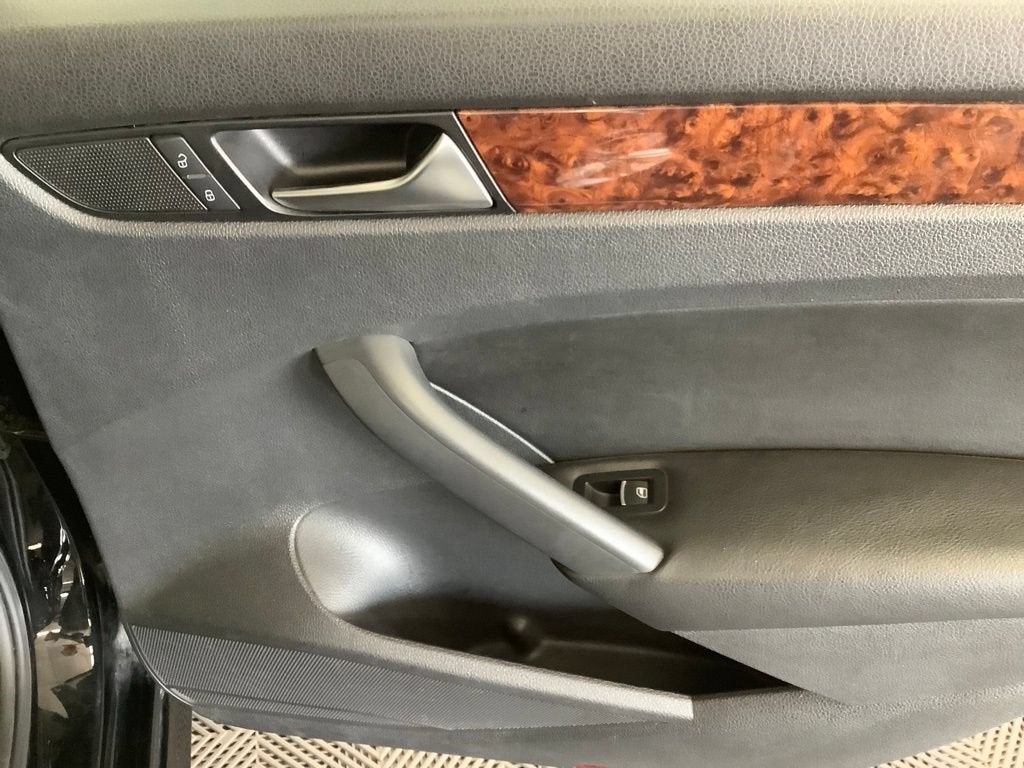 2013 Volkswagen Passat TDI SEL Premium