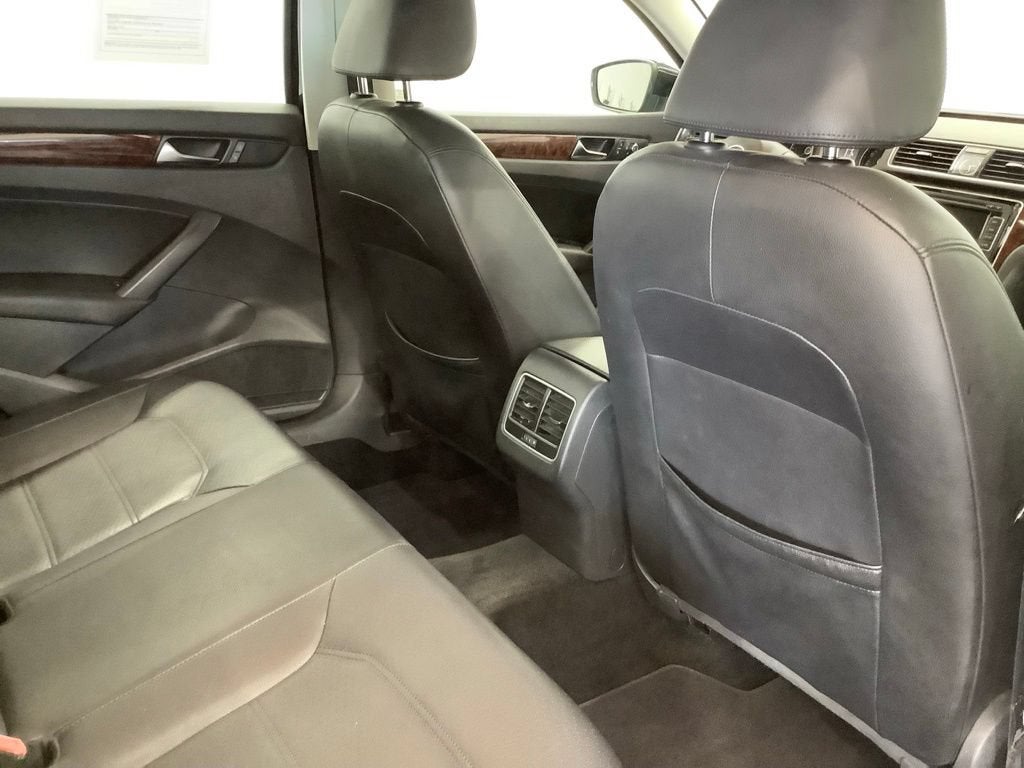 2013 Volkswagen Passat TDI SEL Premium