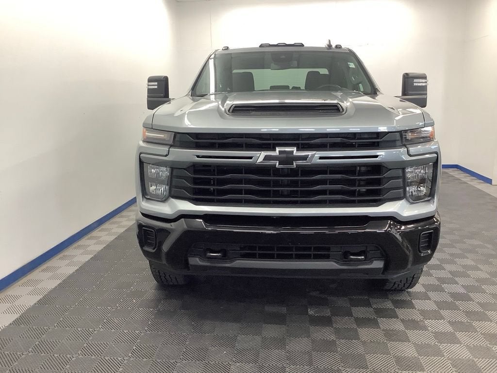 Used 2024 Chevrolet Silverado 2500HD Custom with VIN 2GC4YME70R1215130 for sale in Kansas City