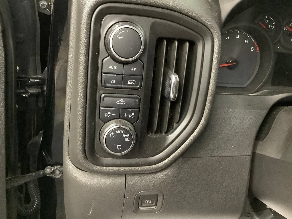 2022 Chevrolet Silverado 1500 LTD Custom