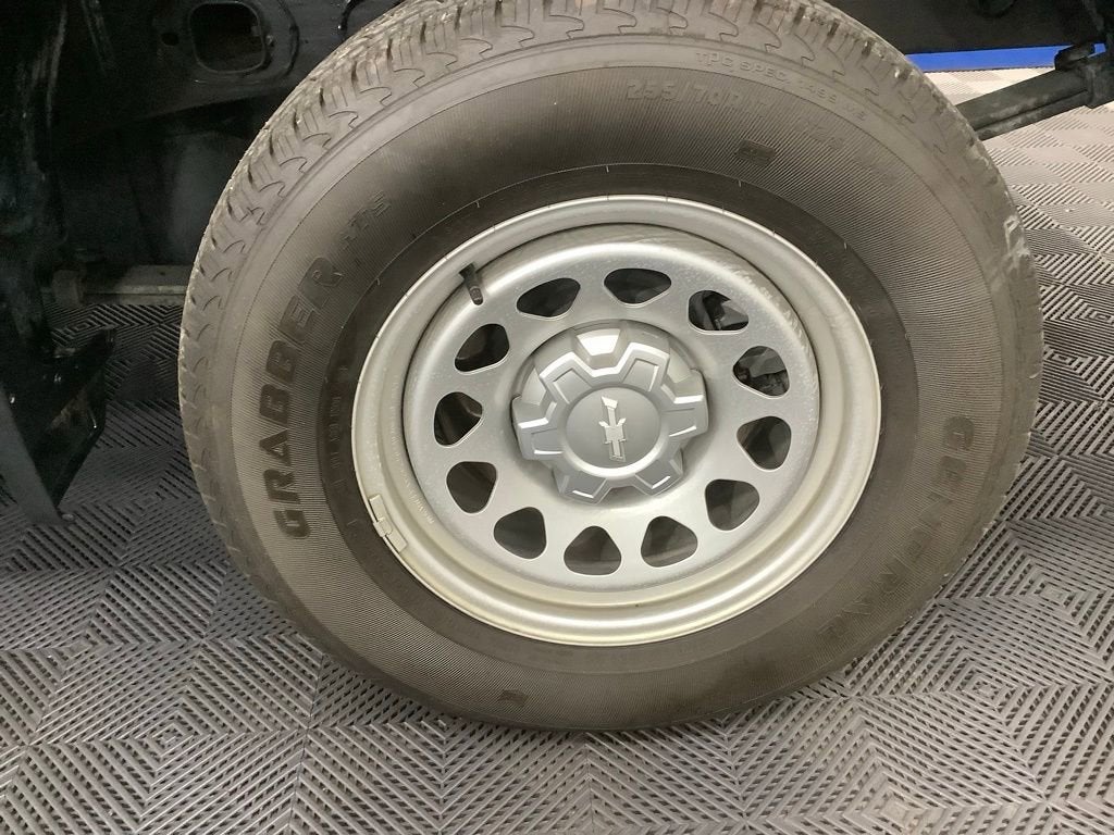 Used 2023 Chevrolet Silverado 1500 Work Truck with VIN 3GCUDAED9PG330586 for sale in Kansas City