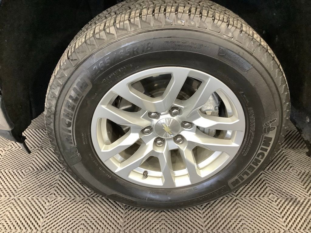 Used 2022 Chevrolet Silverado 1500 Limited LT with VIN 3GCUYDED1NG172439 for sale in Kansas City