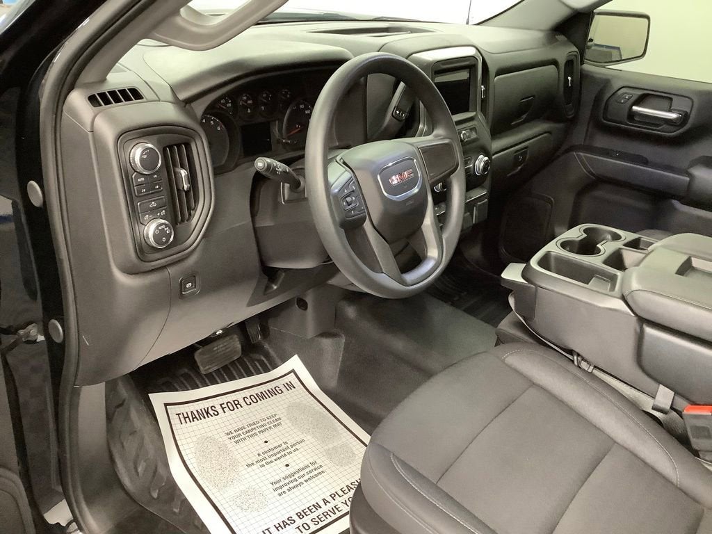 2025 GMC Sierra 1500 Pro