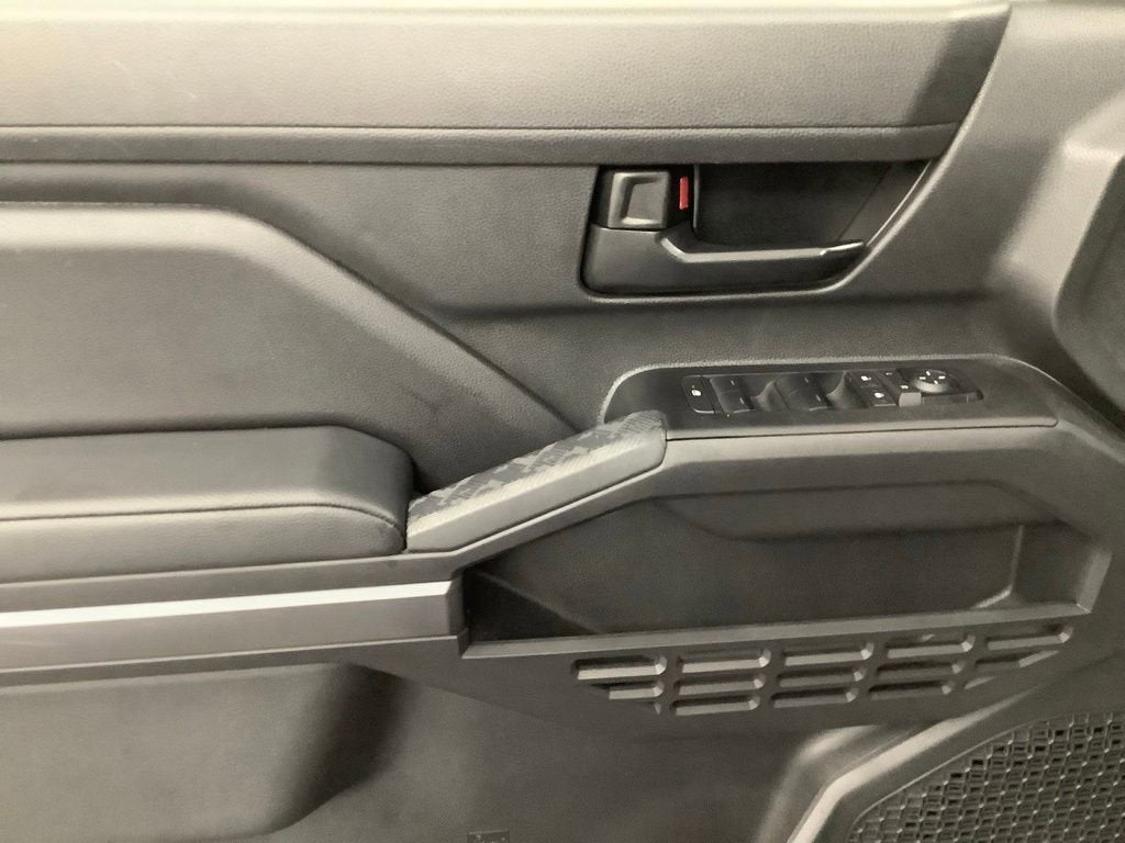 2024 Toyota Tacoma 4WD SR5