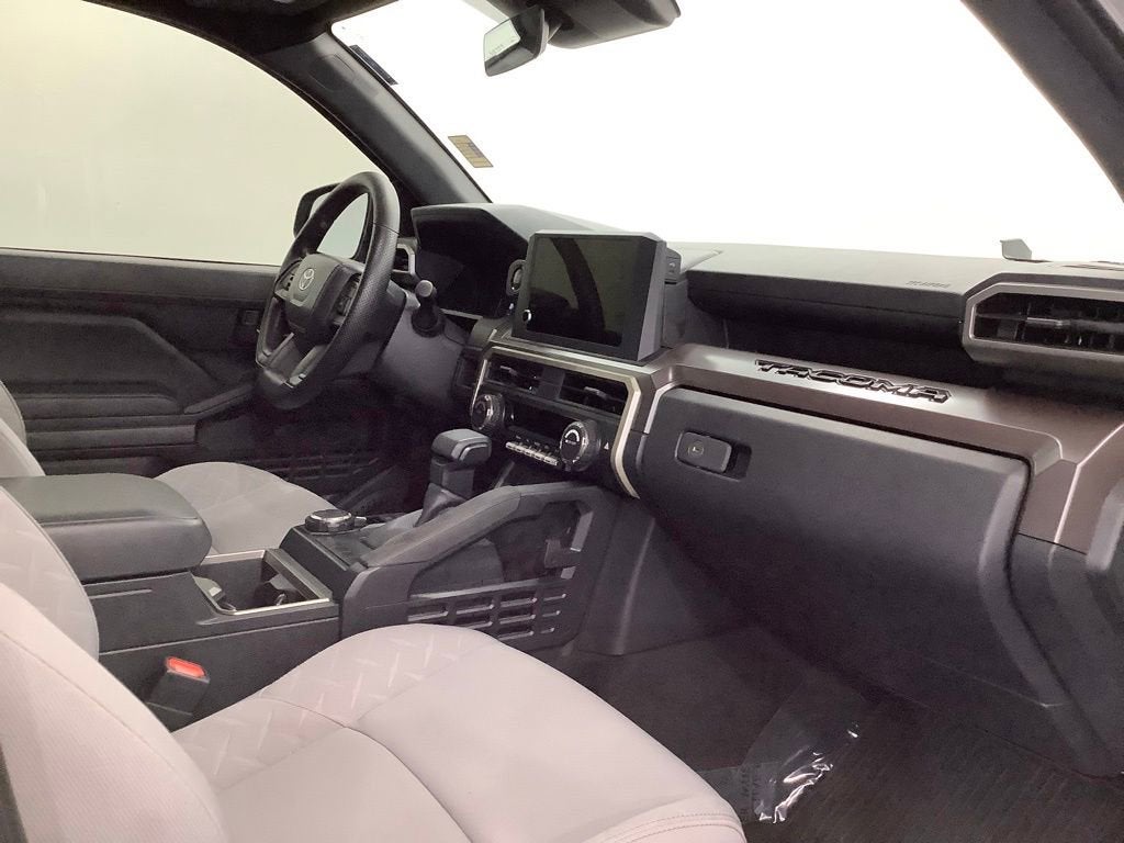 2024 Toyota Tacoma 4WD SR5
