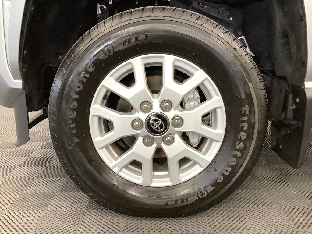 2024 Toyota Tacoma 4WD SR5