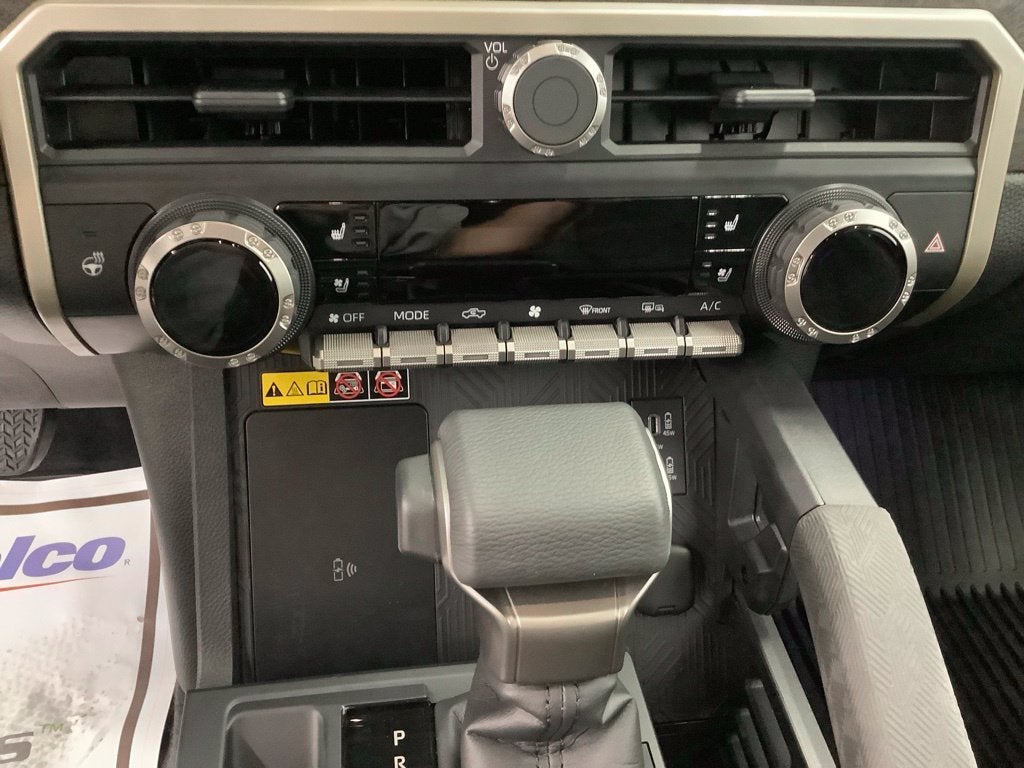 2026 Toyota Tacoma 4WD SR5