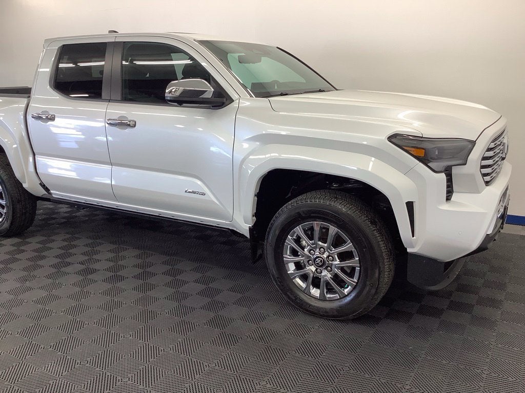 2026 Toyota Tacoma 4WD SR5